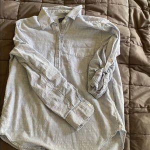 gap shirt